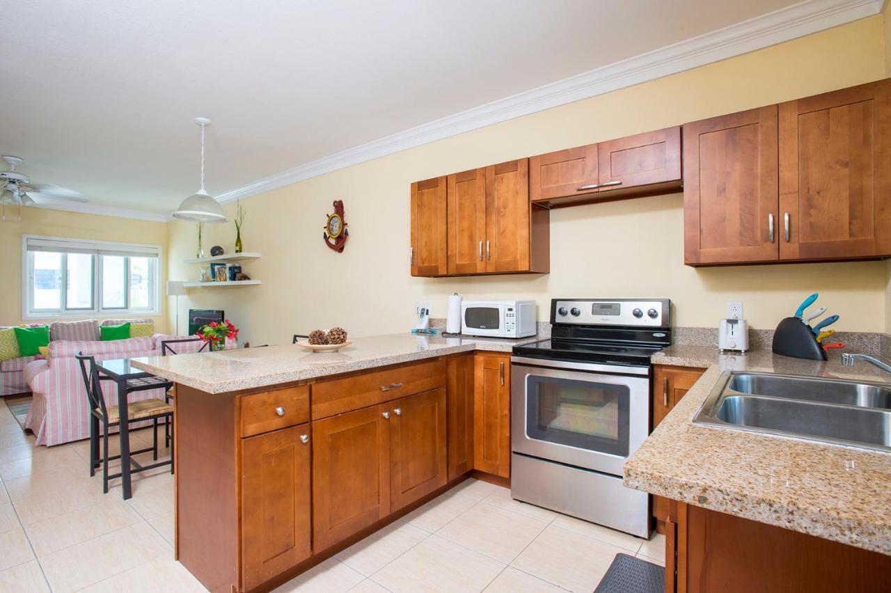 Sir Charles Guest House Palmetto Point Buitenkant foto
