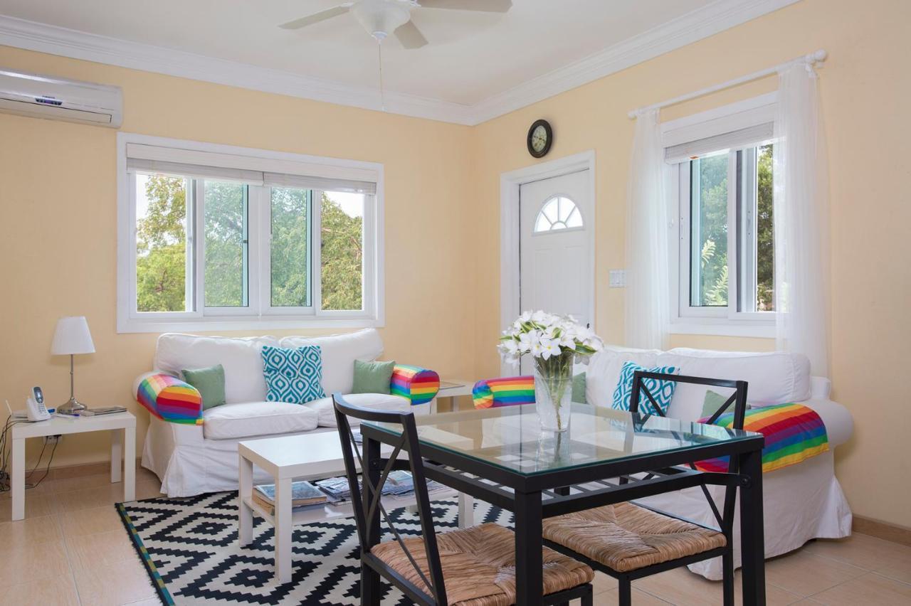 Sir Charles Guest House Palmetto Point Buitenkant foto
