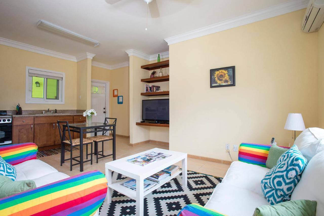 Sir Charles Guest House Palmetto Point Buitenkant foto
